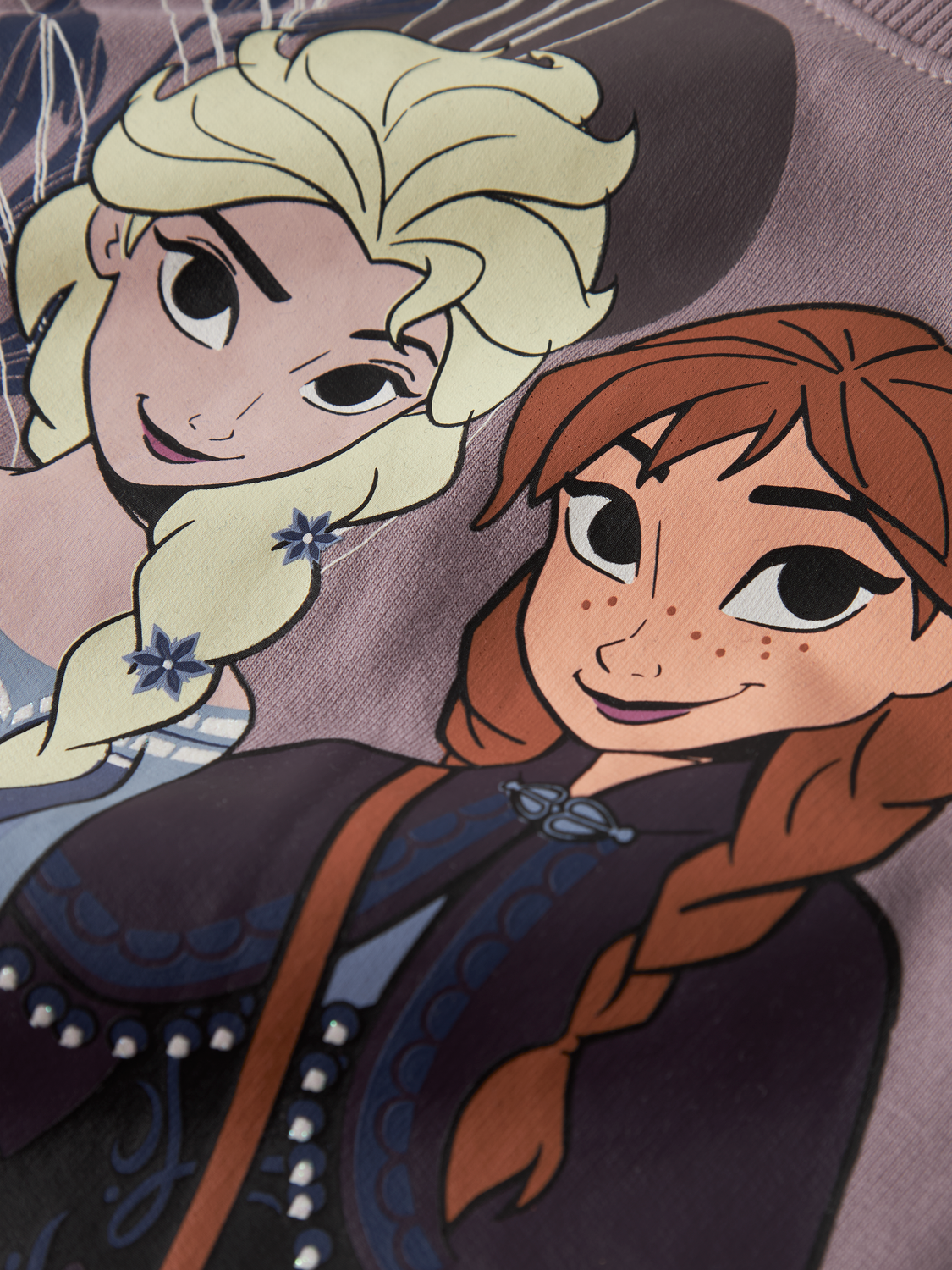 model_shot-front_full